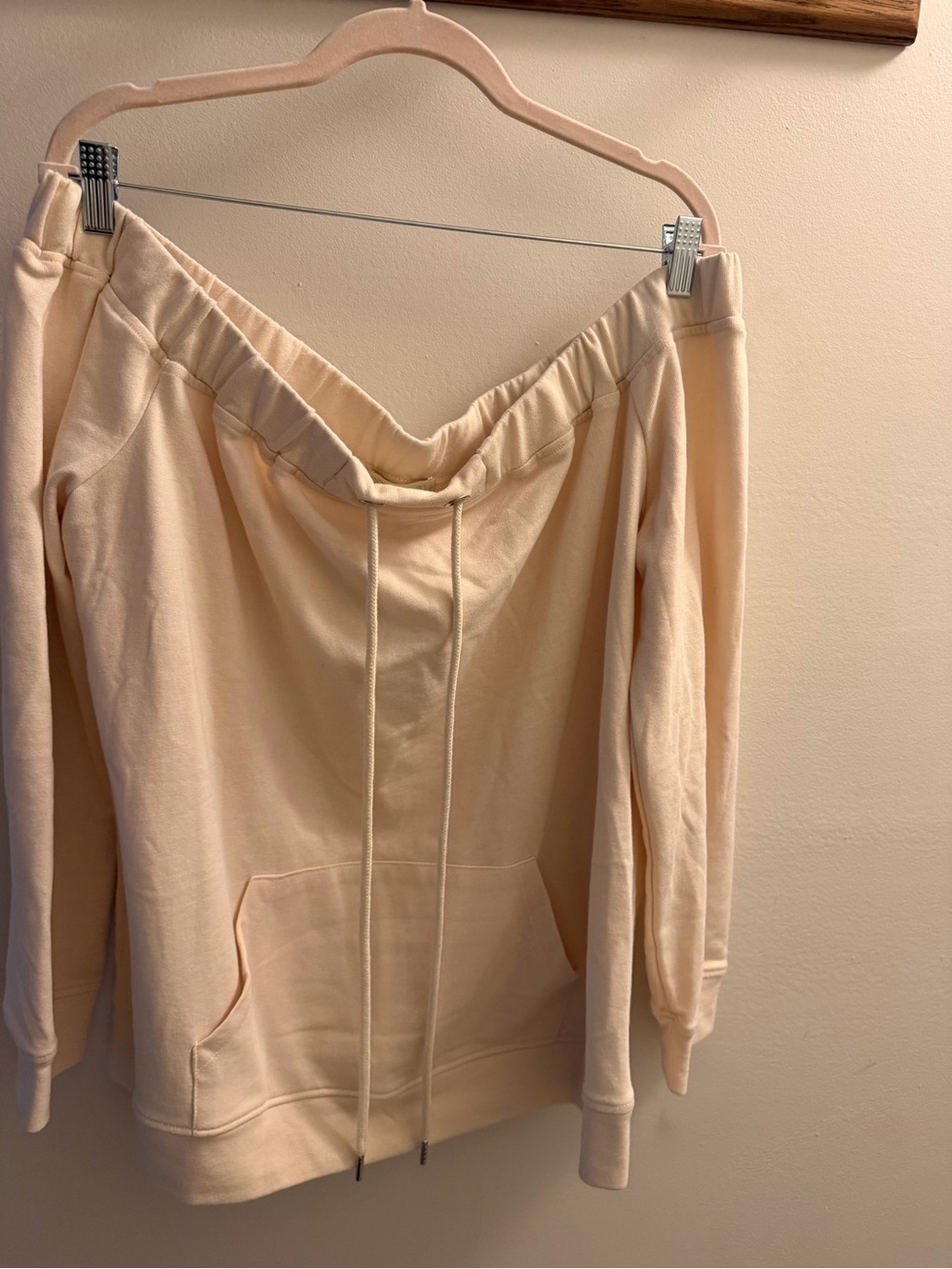 Forever 21 Off-Shoulder Cream Pullover Hoodie